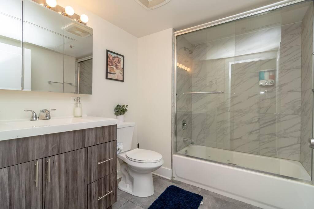 Mccormick Place 2Br Stylish Suite With Optional Parking And Gym For Up To 8 Guests Near Soldier Field And Grant Park Chicago Ngoại thất bức ảnh