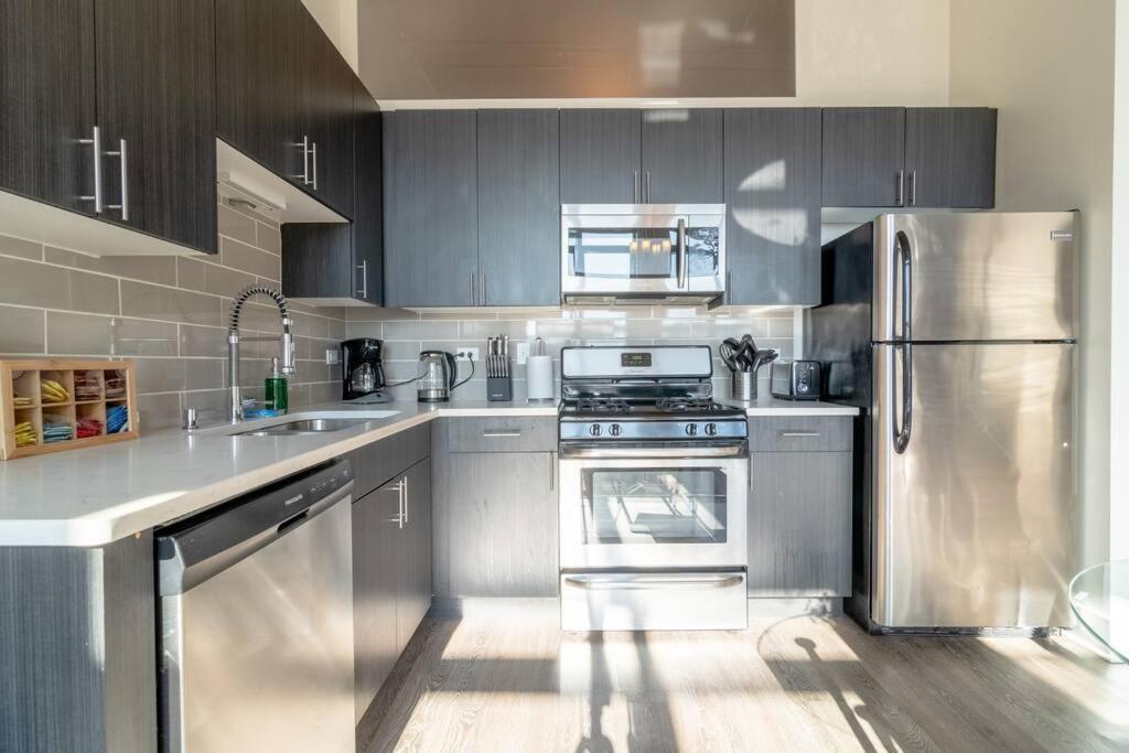 Mccormick Place 2Br Stylish Suite With Optional Parking And Gym For Up To 8 Guests Near Soldier Field And Grant Park Chicago Ngoại thất bức ảnh
