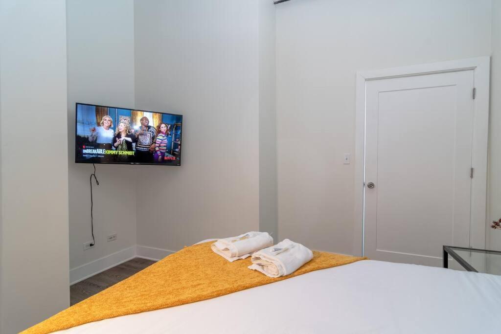Mccormick Place 2Br Stylish Suite With Optional Parking And Gym For Up To 8 Guests Near Soldier Field And Grant Park Chicago Ngoại thất bức ảnh